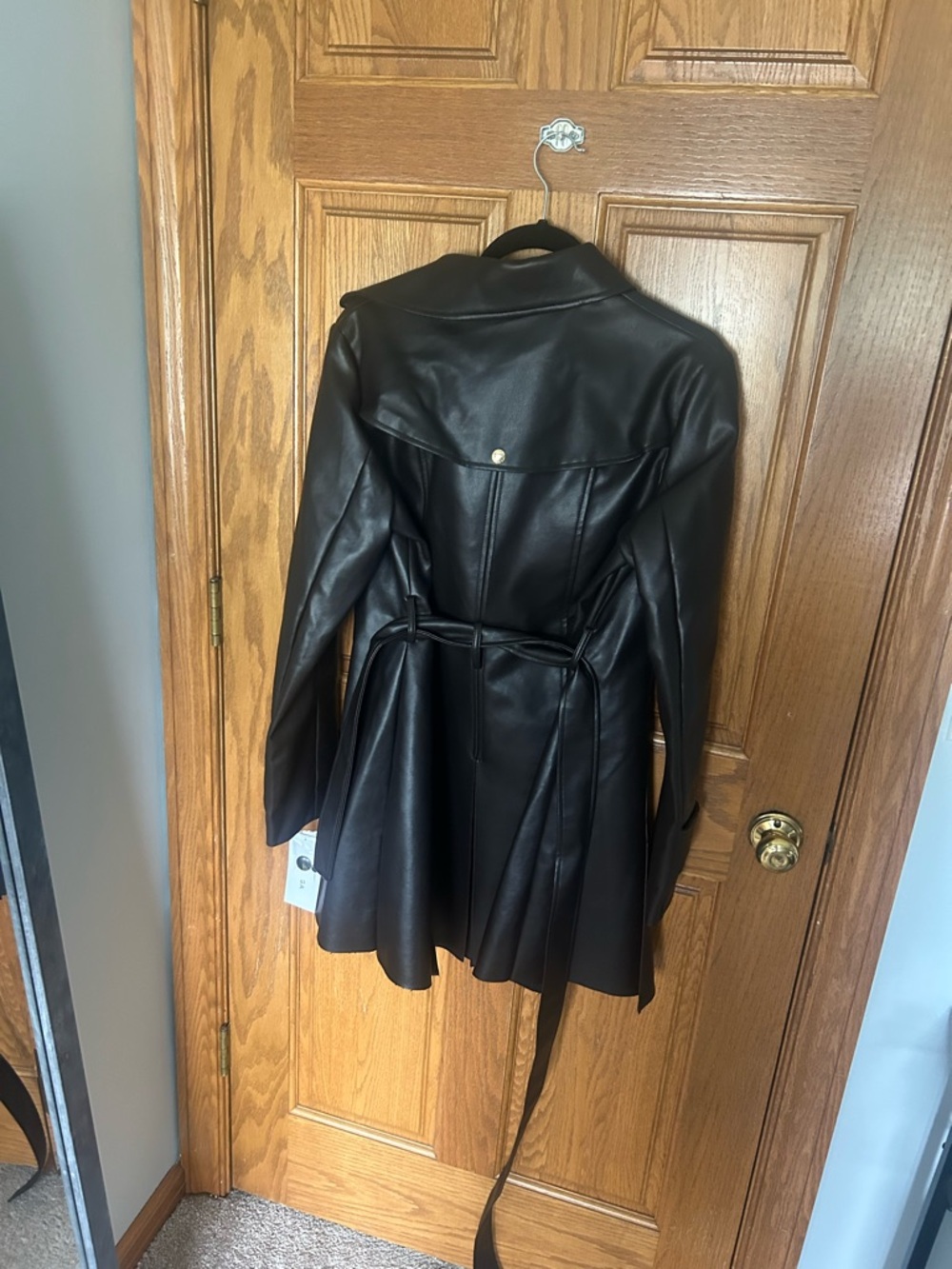 Via Spiga Black Leather Button-Front Trench Coat - Picture 4 of 4